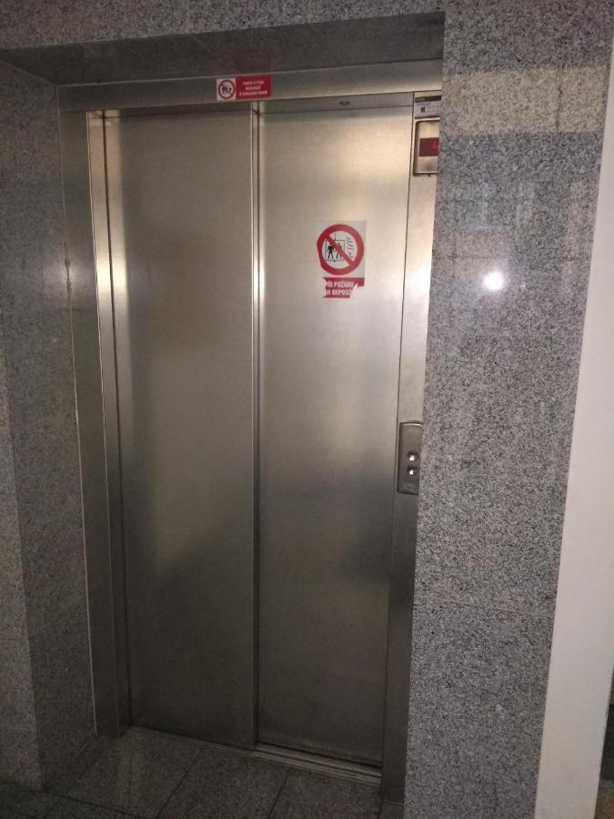 Apartman Rezidence Certovka 2121 Free Parking Garage Karlovy Vary Esterno foto