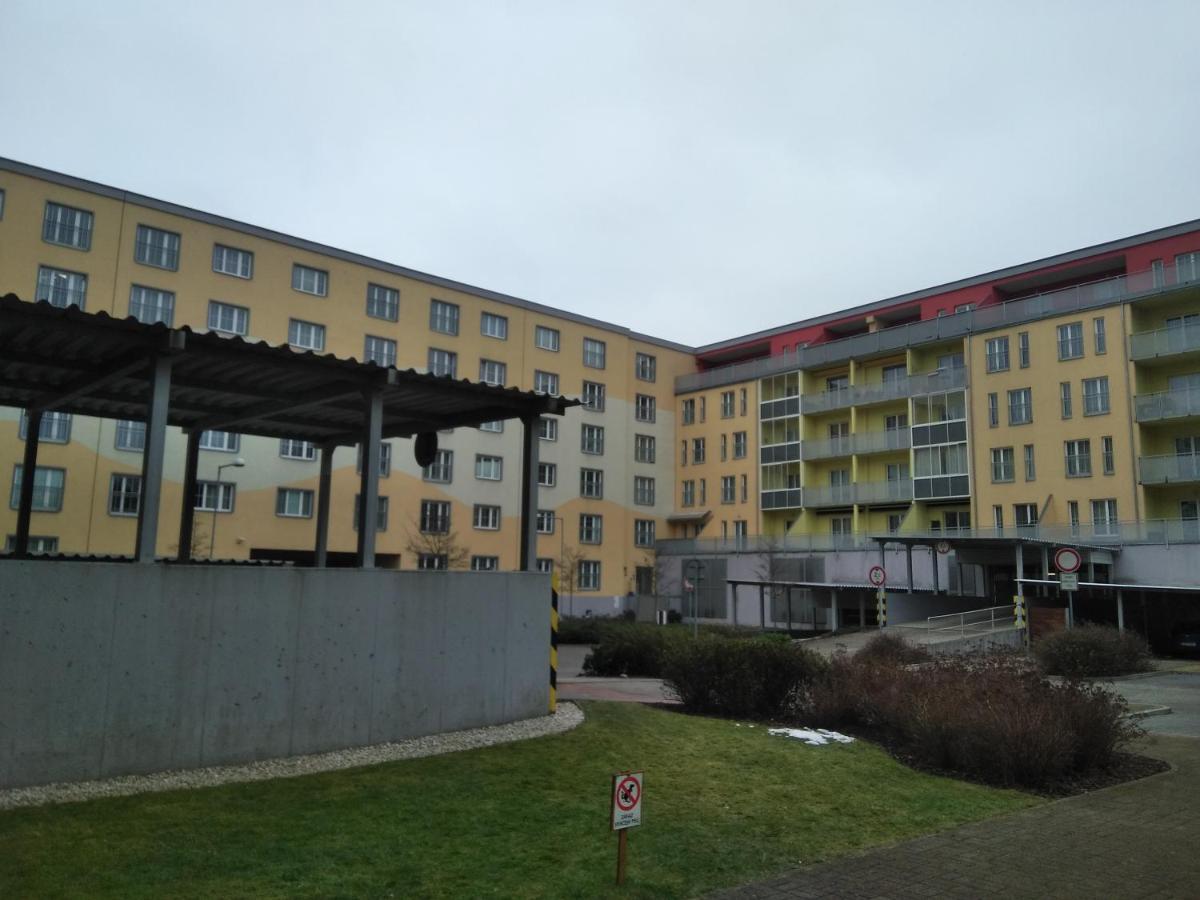Apartman Rezidence Certovka 2121 Free Parking Garage Karlovy Vary Esterno foto
