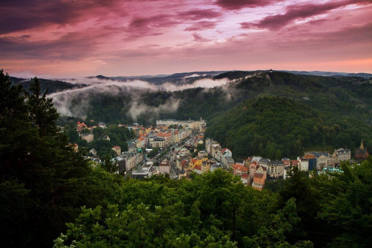 Apartman Rezidence Certovka 2121 Free Parking Garage Karlovy Vary Esterno foto